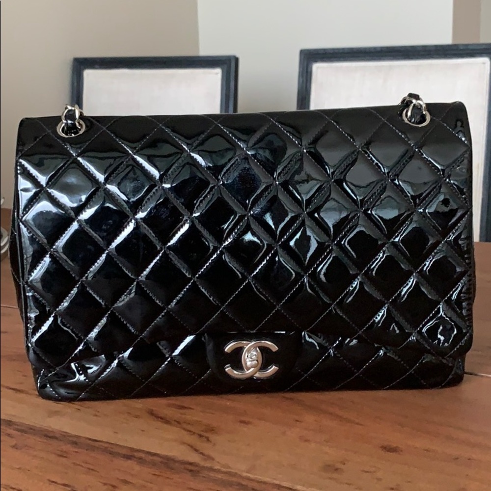 Maxi Chanel Double FlapBag Quilted Patent Black